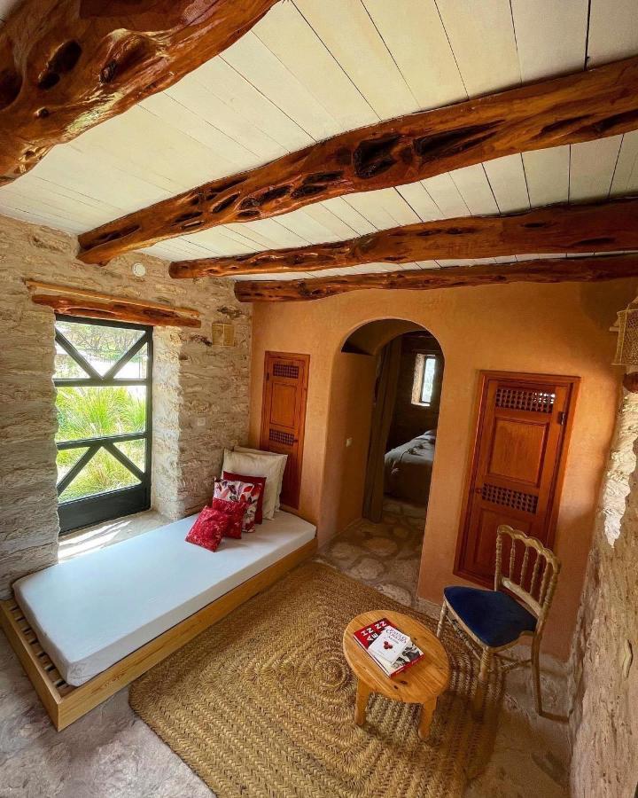אסאוירה Atlantis 12, Maison D'Hotes Et D'Art מראה חיצוני תמונה