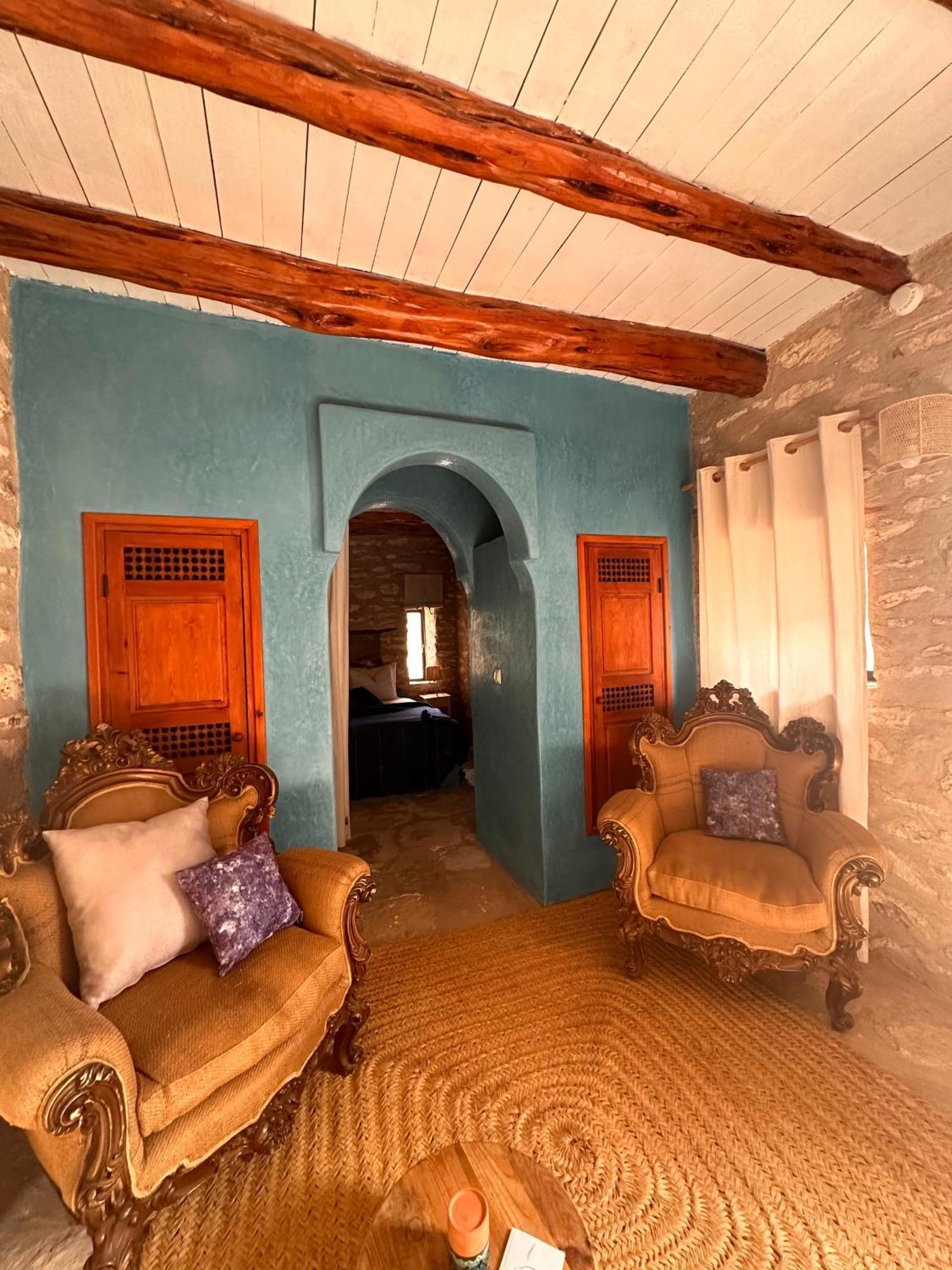אסאוירה Atlantis 12, Maison D'Hotes Et D'Art מראה חיצוני תמונה