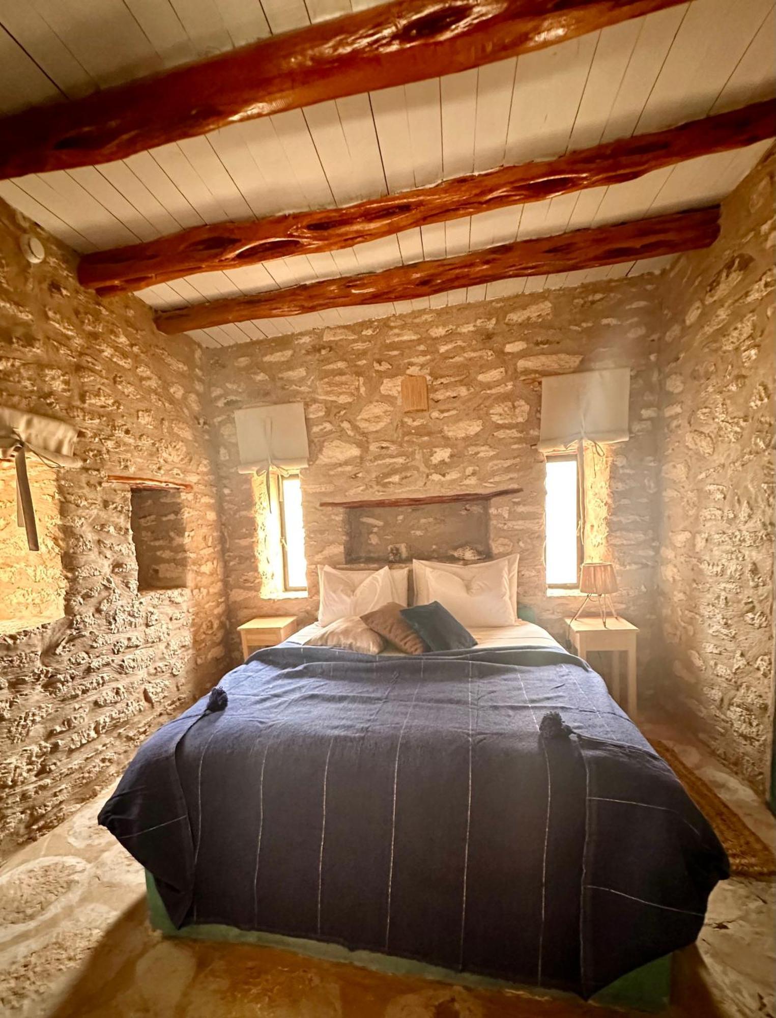 אסאוירה Atlantis 12, Maison D'Hotes Et D'Art מראה חיצוני תמונה